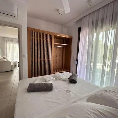 Elia Mare Luxury Villas Nea Moudania Exterior photo